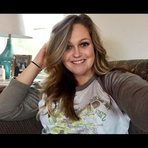 Meet your Posher, Lindy